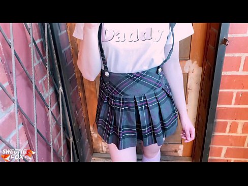❤️ Школачы Сосут анын Дик терең жана трахает ордуна класстар. ❤❌ Порно ky.wassell.ru ﹏